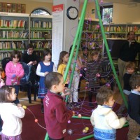 laboratorio con anna minopoli BIBLIOTECA VILLA LEOPARDI (2)